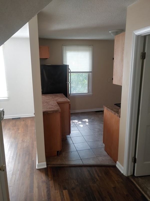 4201 Dinglewood Ave - Photo 7 of 49