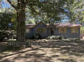 featured image of 939 Catherine Street