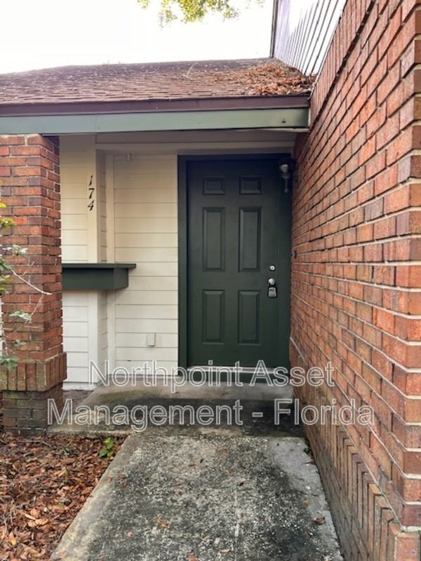 174 Post Way - Photo 2 of 34