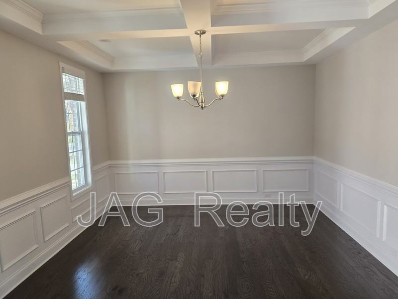 311 Nouvelle Dr - Photo 3 of 17