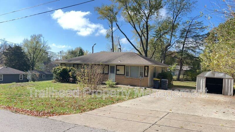 8240 N Holmes St - Photo 2 of 47