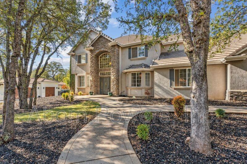 4188 Vega Loop - Photo 2 of 41