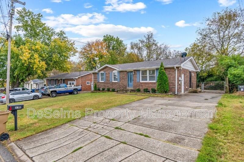 536 Singer Dr - Photo 2 of 36