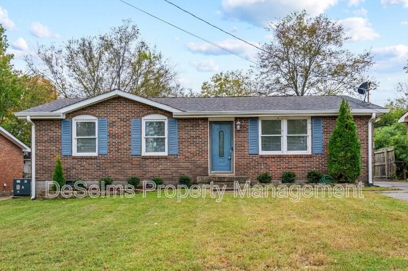 536 Singer Dr - Photo 4 of 36