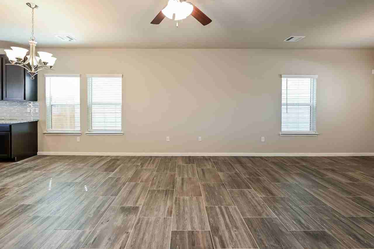 7906 7906 Cypress Country Dr - Photo 7 of 26