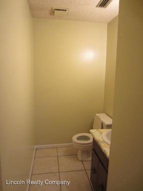 3104 A/B Sundance Circle - Photo 2 of 8