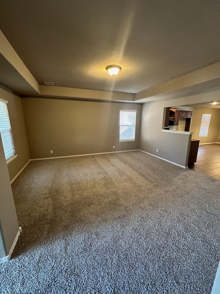 4016 W 104th Pl S - Photo 3 of 11