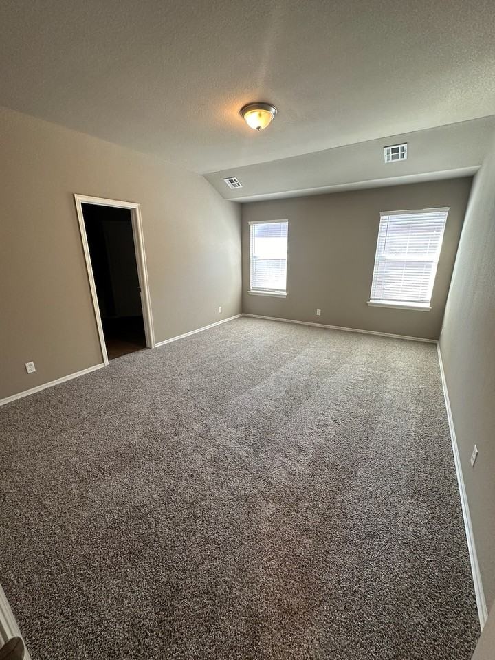 4016 W 104th Pl S - Photo 5 of 11