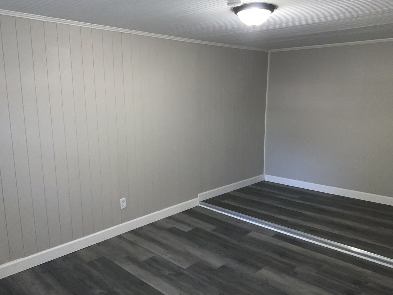 540 Thurston Ave - Photo 5 of 7