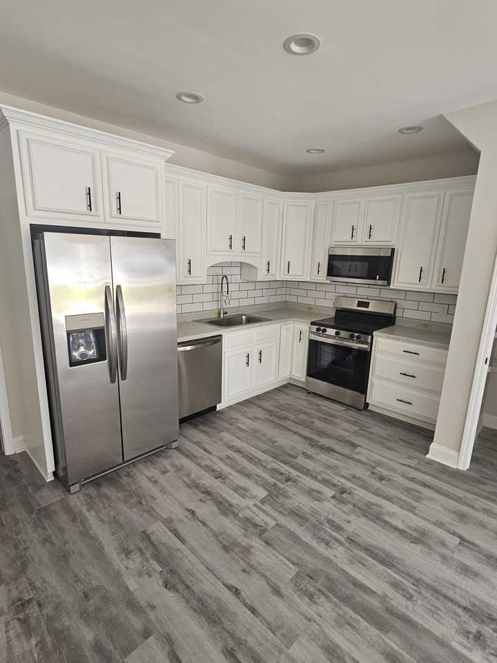 109 Acacia Ct - Photo 3 of 6