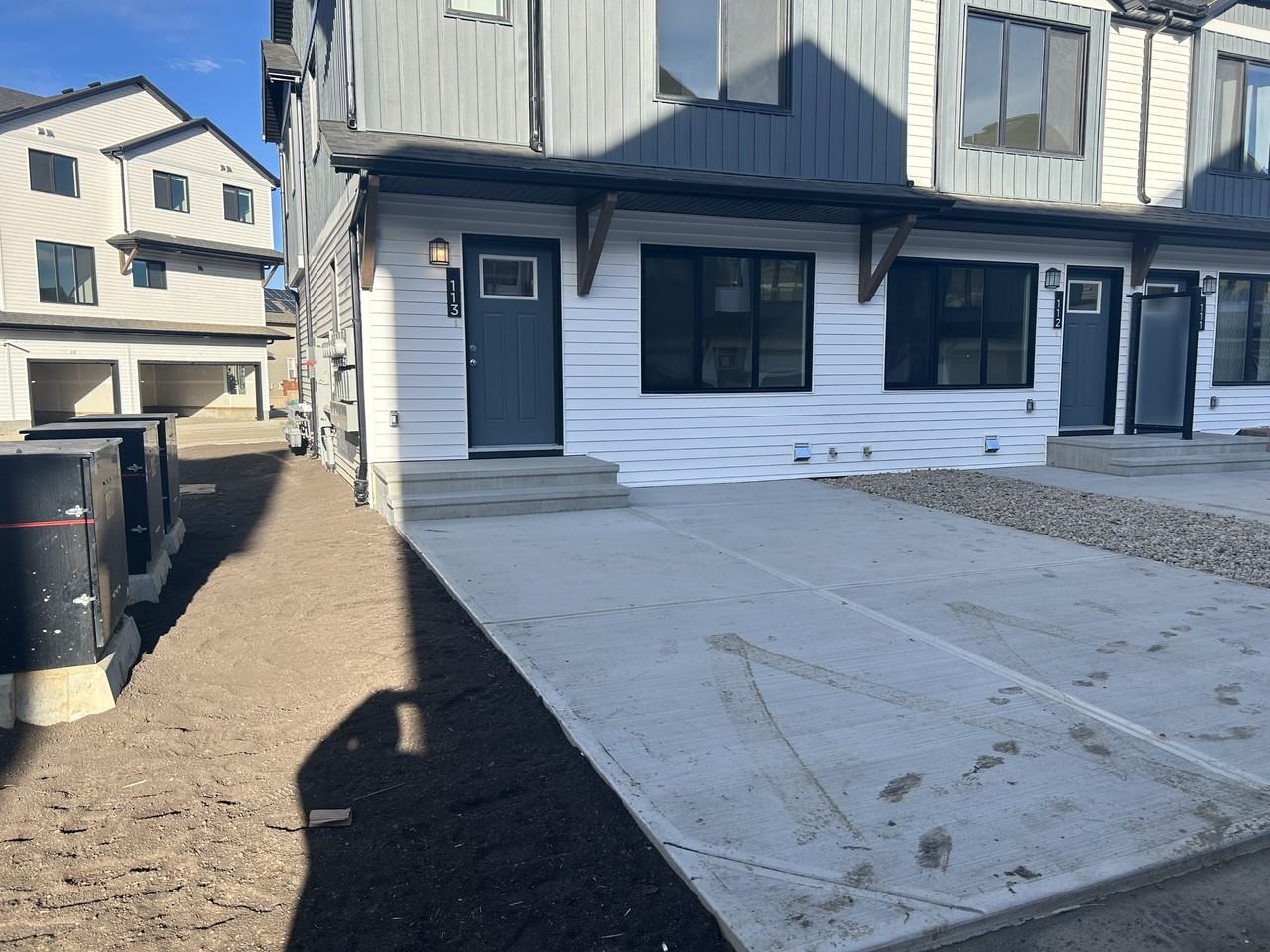 1025 113 St Nw - Photo 2 of 23