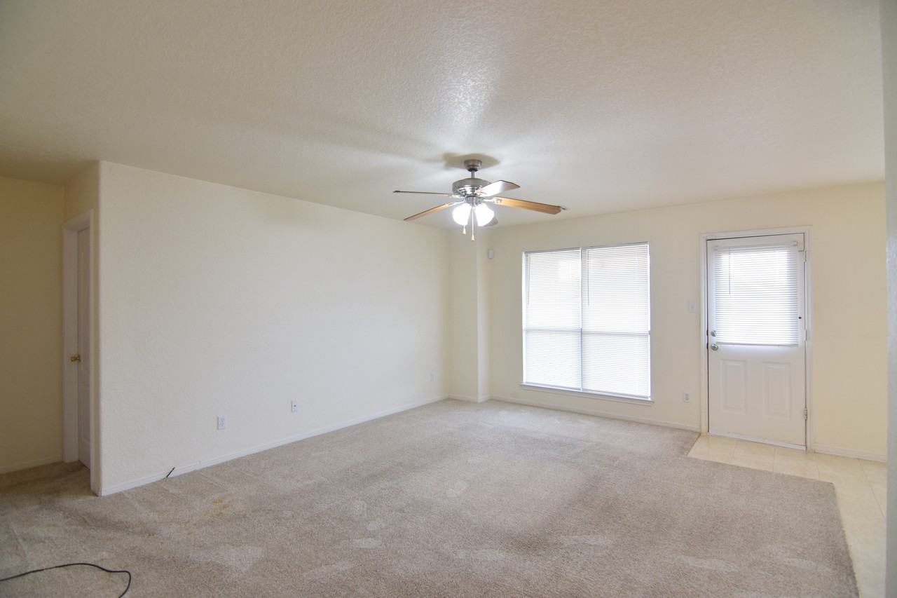 710 Jorgette Dr - Photo 7 of 17