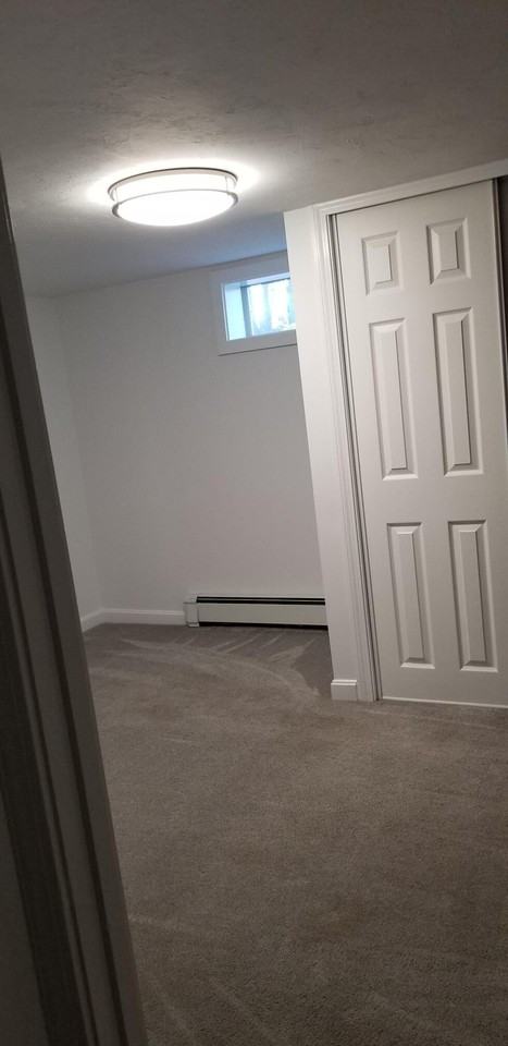 571 Pine St - Photo 2 of 10