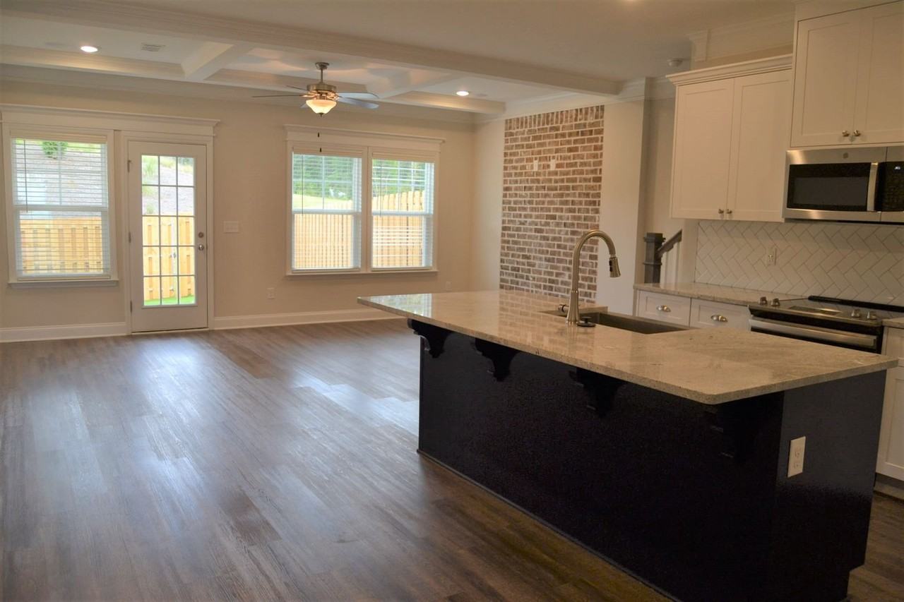 154 Canton Park Ave - Photo 5 of 19