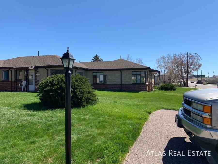 7161 E 60th Way - Photo 2 of 12