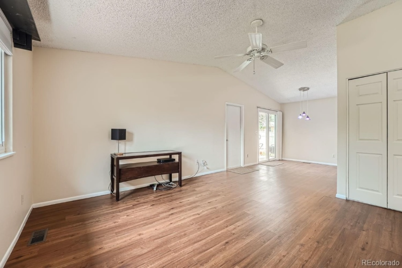 13010 Lowell Court - Photo 5 of 13