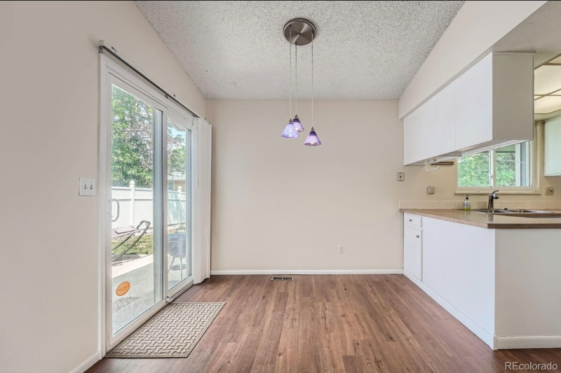 13010 Lowell Court - Photo 7 of 13