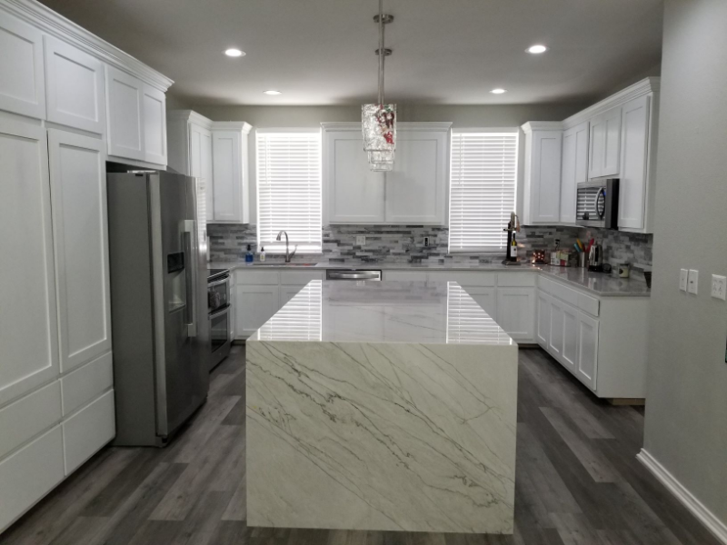 408 Madrid St - Photo 2 of 13