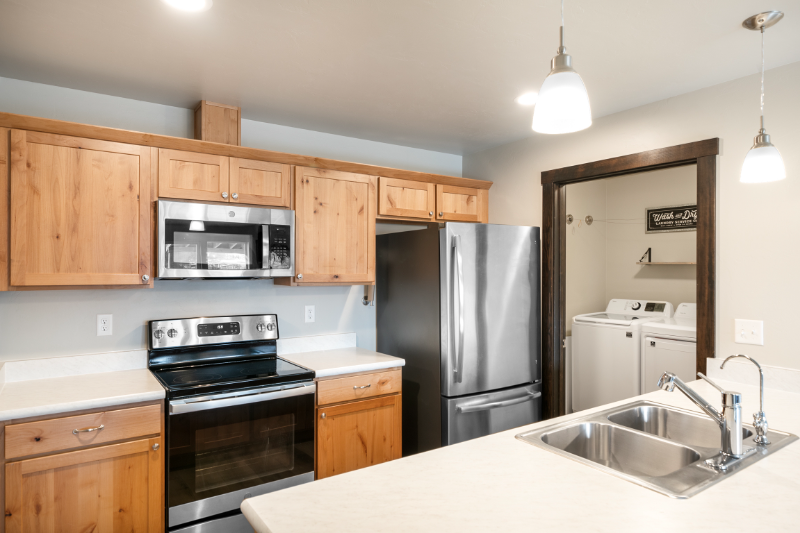 1386 Destiny Ln - Photo 2 of 34