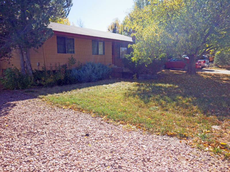 1725 W Stuart St - Photo 3 of 5