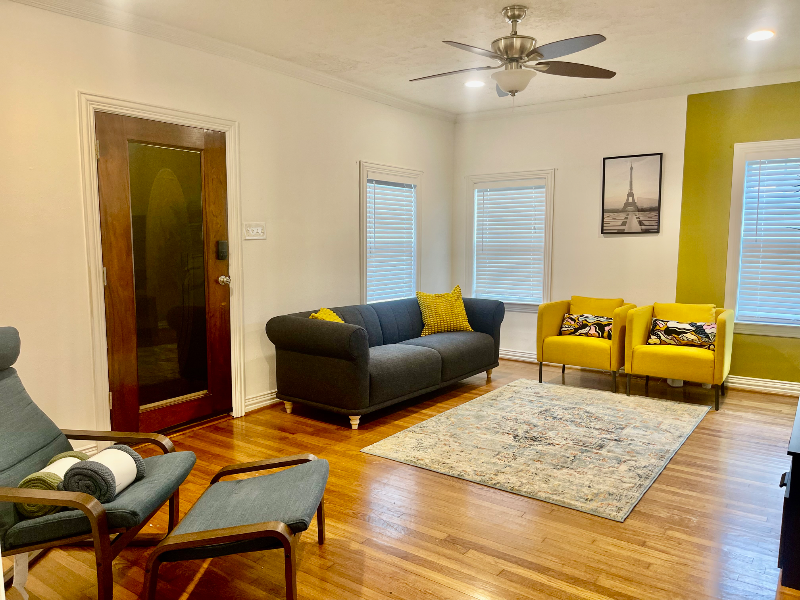 2810 Wentworth St #1 - Photo 2 of 19