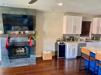 1463 W Grand Ave - Photo 3 of 13