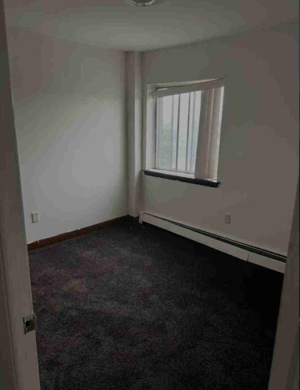 2224 W Wisconsin Ave - Photo 3 of 8