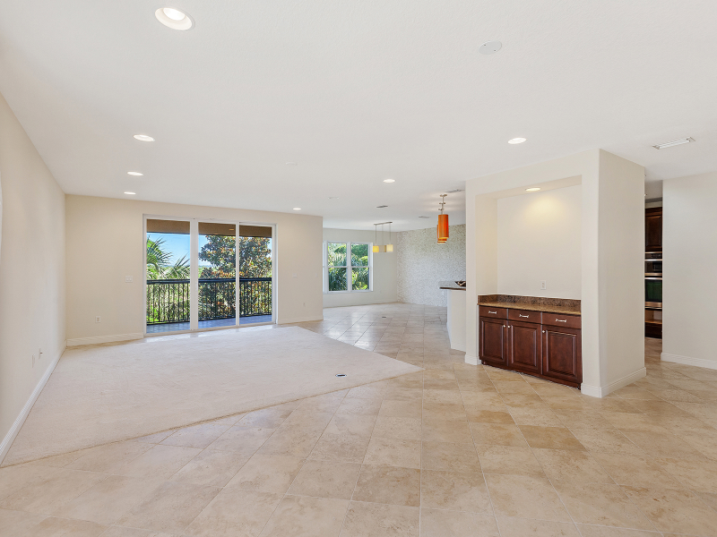 9111 43rd Ter W - Photo 7 of 20