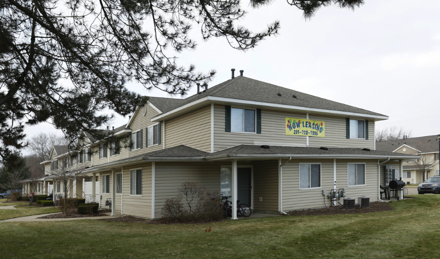 Emerald Pointe Townhomes - Photo 4 of 5