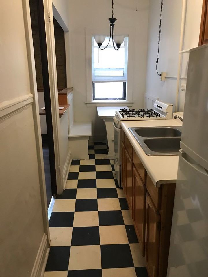 Loring Manor (1518) - Photo 4 of 11