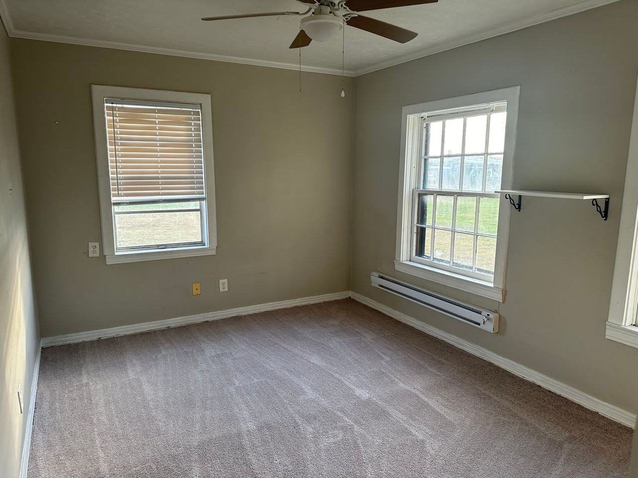 5105 S 35th St - Photo 2 of 10