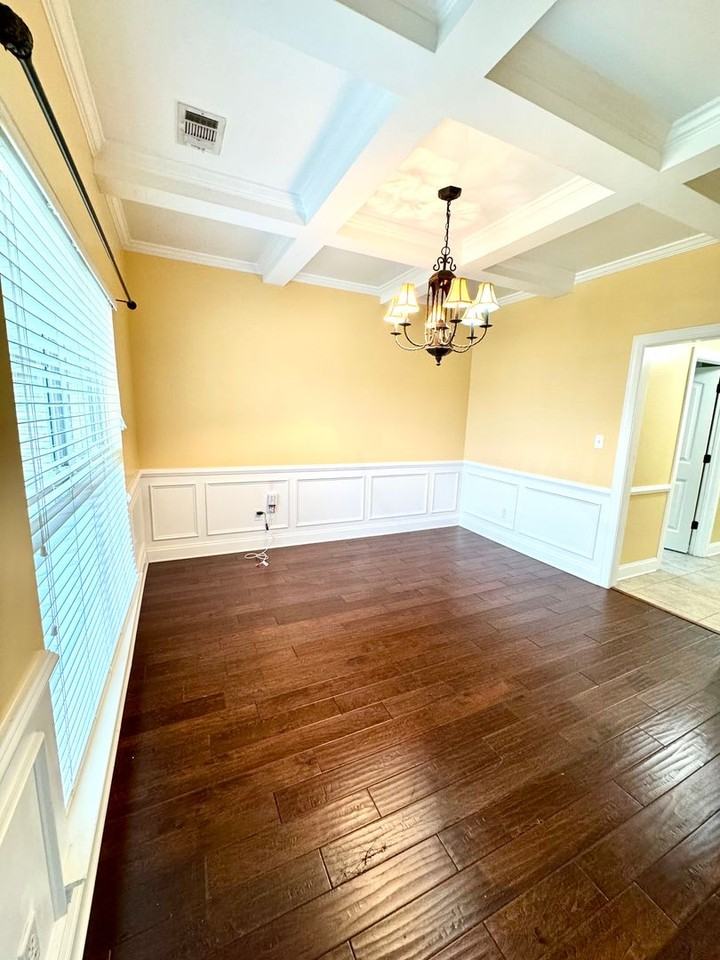 975 Watermark Dr - Photo 3 of 14