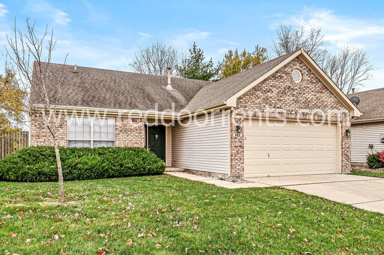 643 Muirfield Dr - Photo 3 of 28