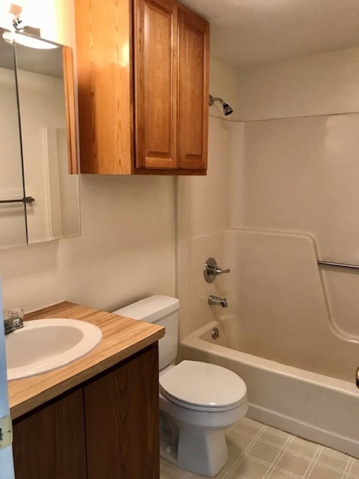 2F Salmon Street - Photo 6 of 44