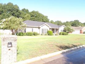 213 Stratford Ln - Photo 1 of 1