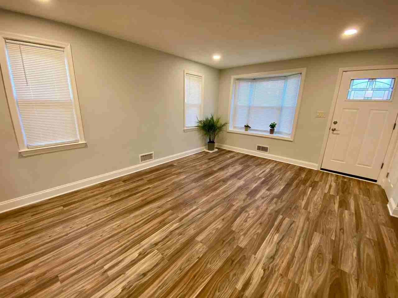 1952 Guy Way - Photo 2 of 18