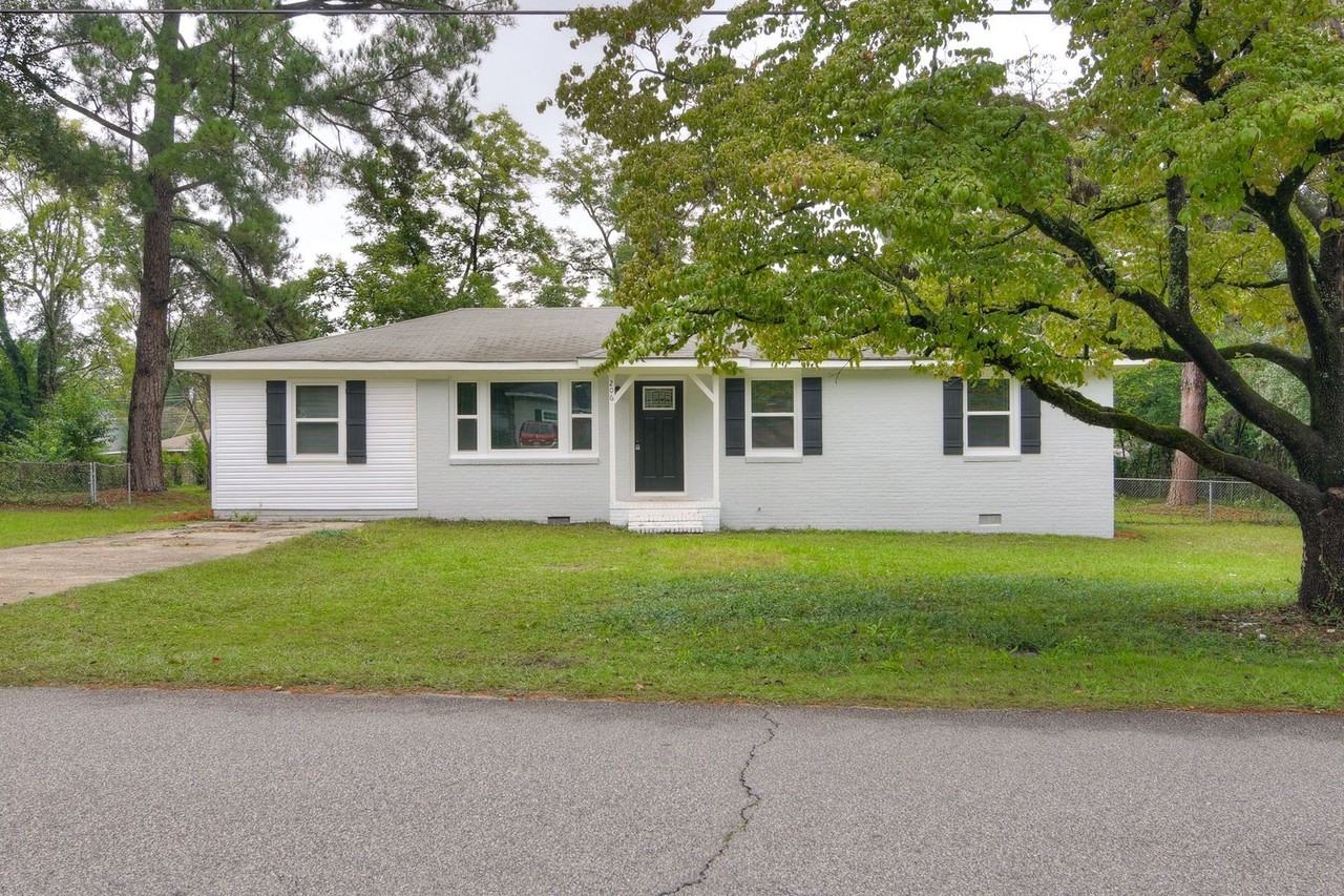 206 Tallman Dr - Photo 2 of 33
