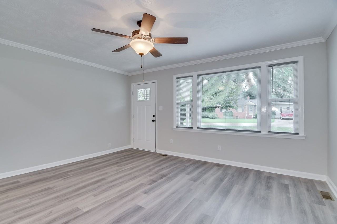 206 Tallman Dr - Photo 6 of 33