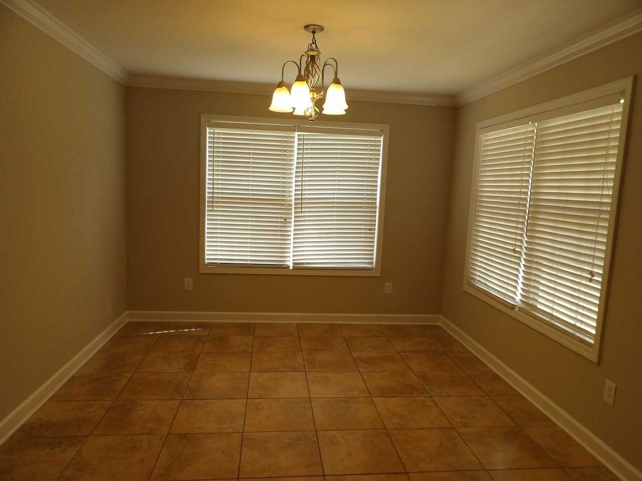 602 Legacy Drive - Photo 5 of 15