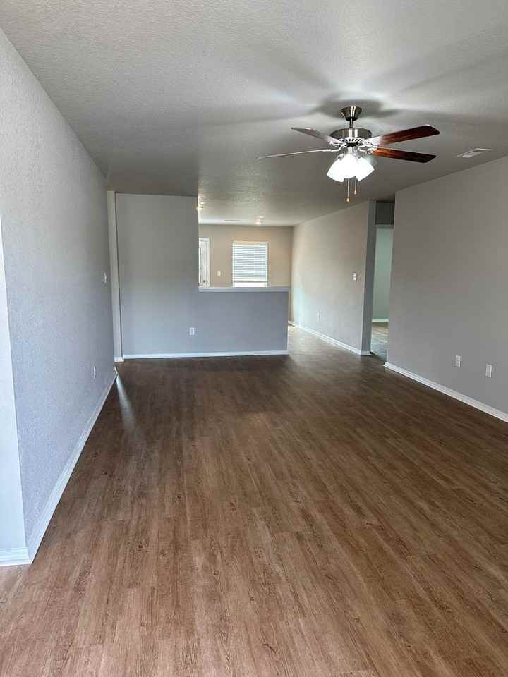 114 Jo Park Ln - Photo 5 of 20