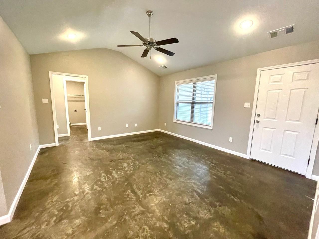 1223 Timberpoint Cir - Photo 6 of 18