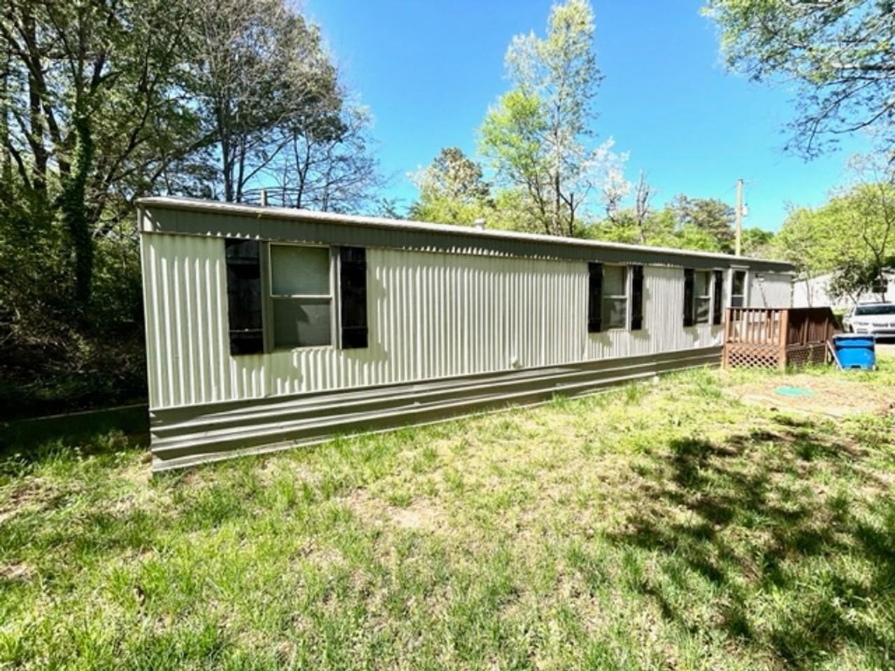 168 Howard Dr - Photo 2 of 11