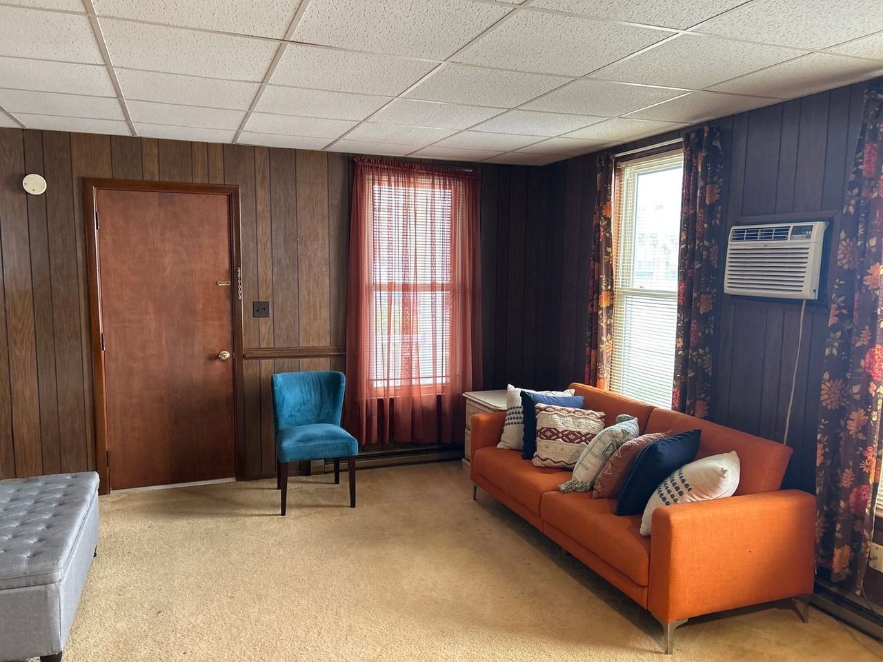 215 Cass Street - Photo 3 of 6