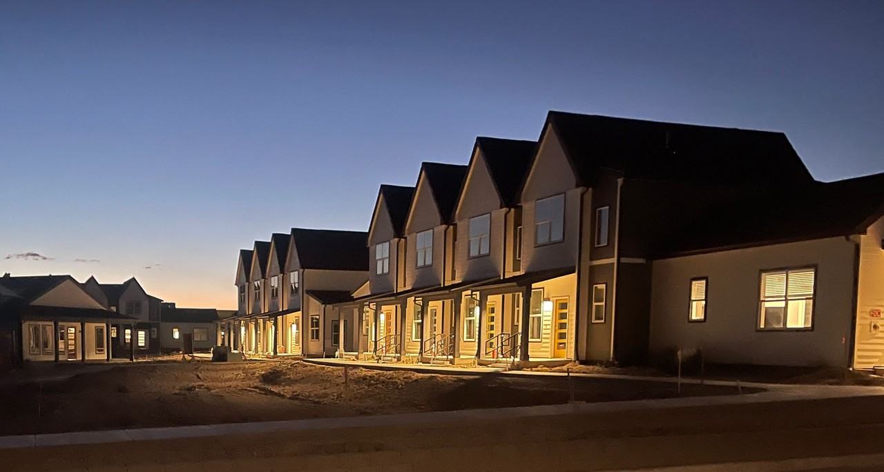 702 Makenzie River Road - Photo 3 of 9