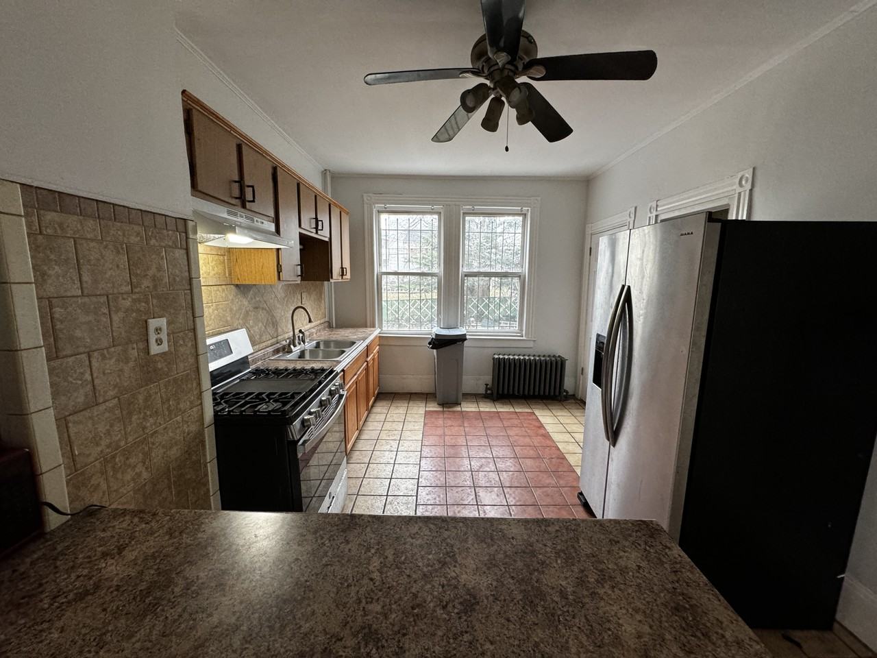 88 Bernard St #ROOM - Photo 5 of 18