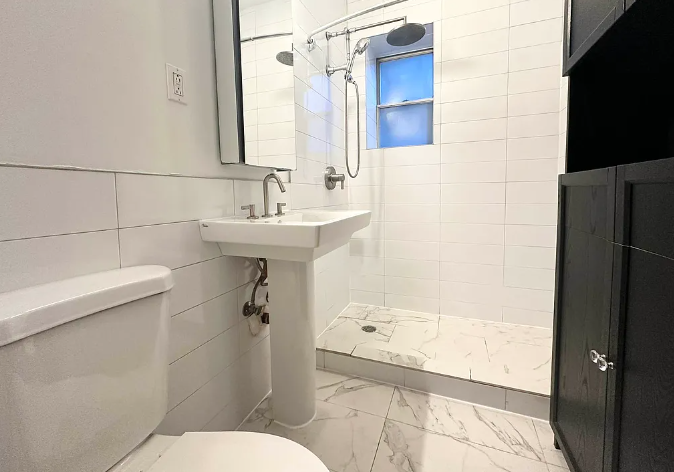 338 E 85th St #5 - Photo 4 of 9