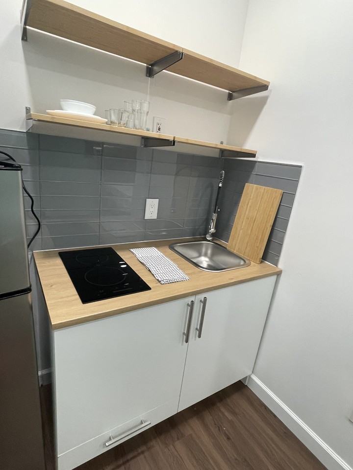 1126 Nw 1st Ave #A - Photo 2 of 10