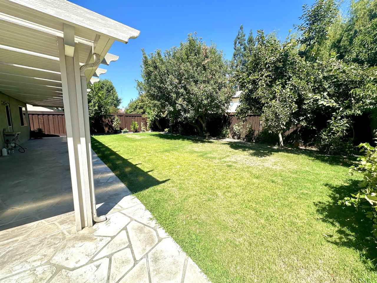 1733 Mable Ave #NA - Photo 2 of 14