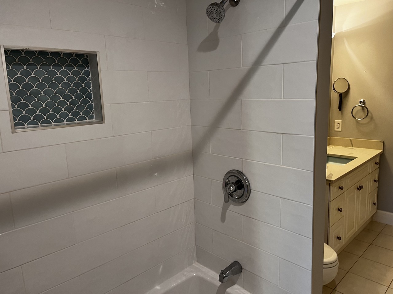 321 10th Ave S #707 - Photo 7 of 12