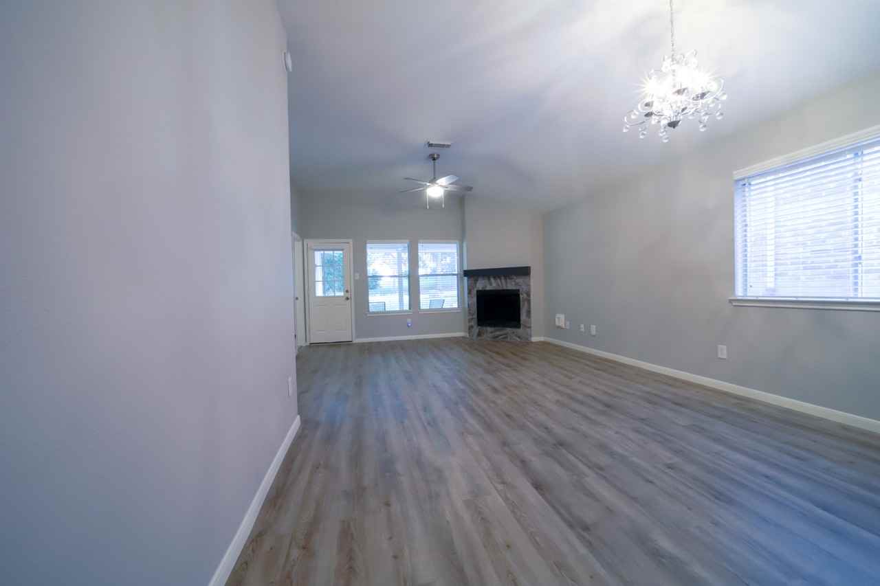 117 Harbour Town Cir #NA - Photo 2 of 16
